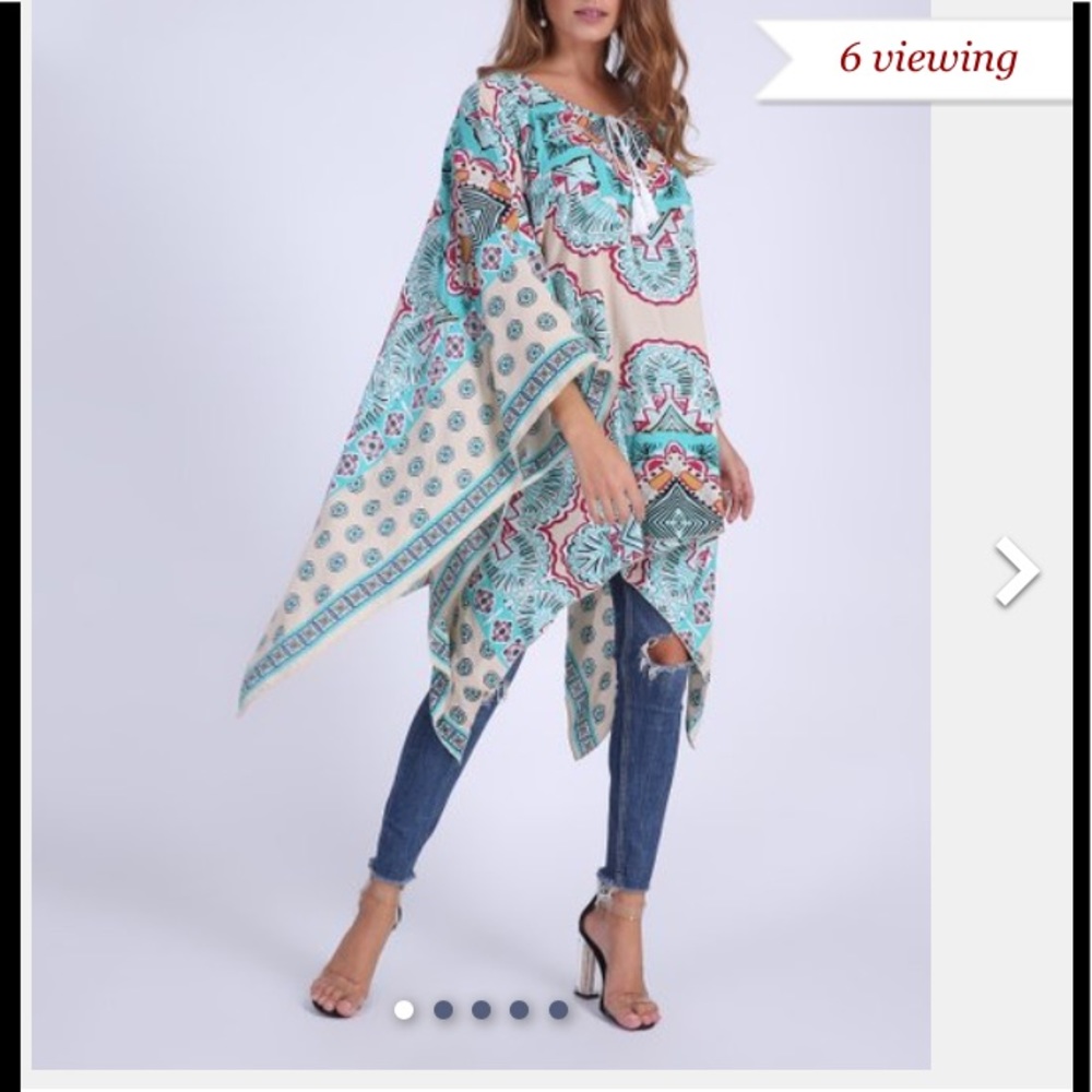 NWT WHITE & TEAL GEOMETRIC DOLMAN TOP 1x